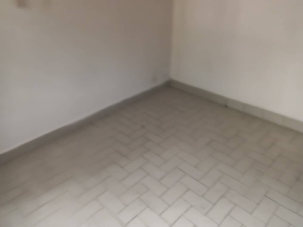 Location d’une villa de 300m² à usage de bureaux