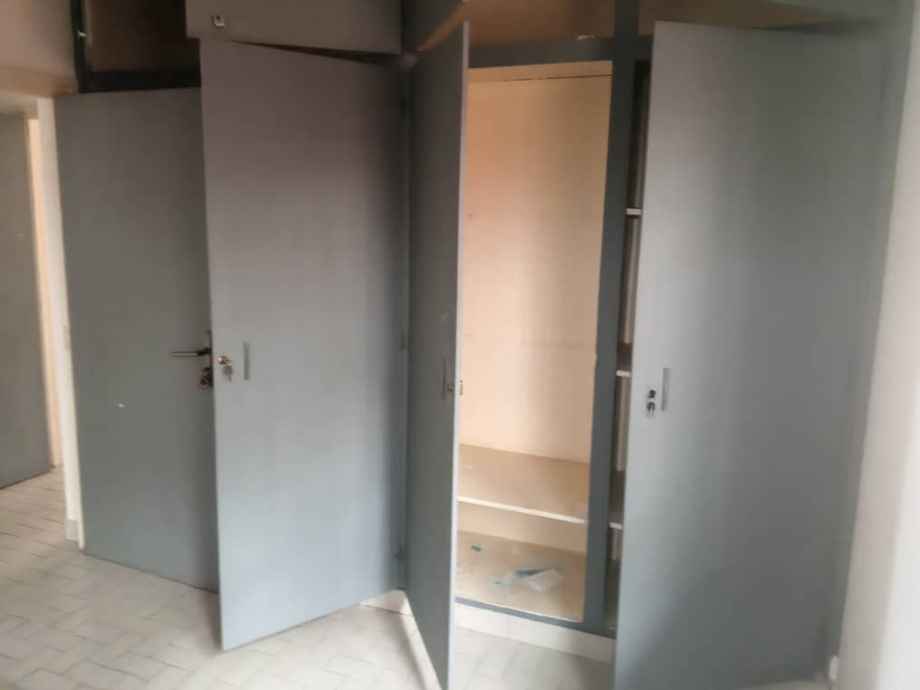 Location d’une villa de 300m² à usage de bureaux