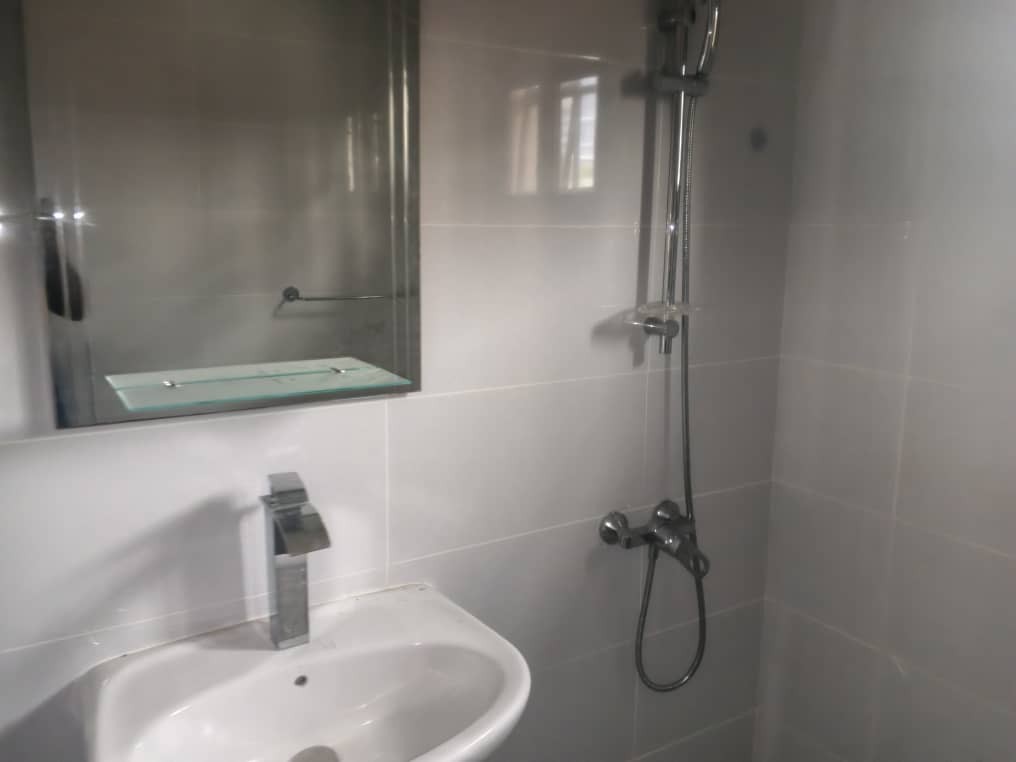 Location d’une villa de 300m² à usage de bureaux