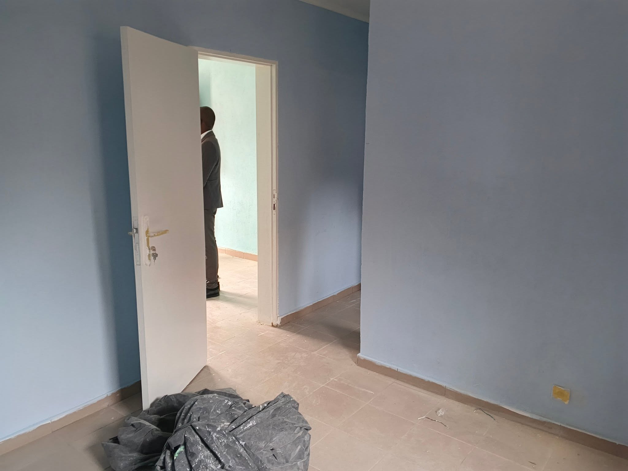 761559547_1467703328725957_6277066725330308631_n Studio à louer première main